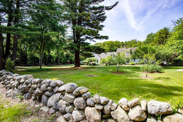 26 Stetson Shrine Ln, Norwell, MA 02061