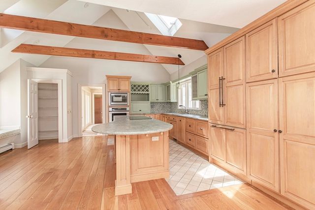 26 Stetson Shrine Ln, Norwell, MA 02061