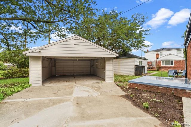 19977 Cushing Street, Detroit, MI 48205