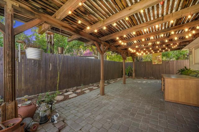 5928 Brett Dr, Sacramento, CA 95842