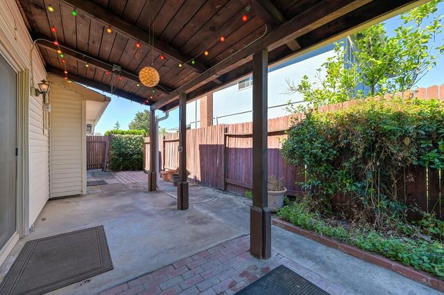 5928 Brett Dr, Sacramento, CA 95842