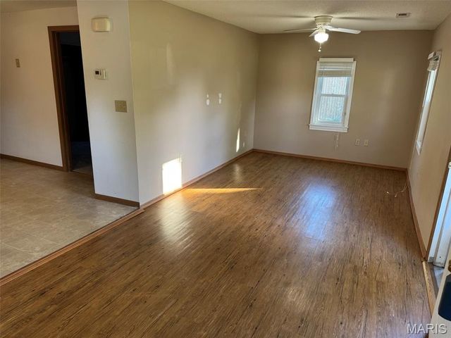 49 N Lincoln Avenue, Cottage Hills, IL 62018