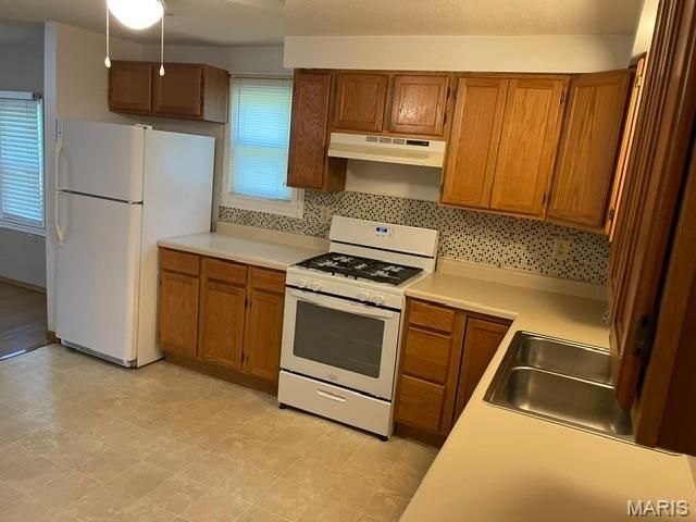 49 N Lincoln Avenue, Cottage Hills, IL 62018