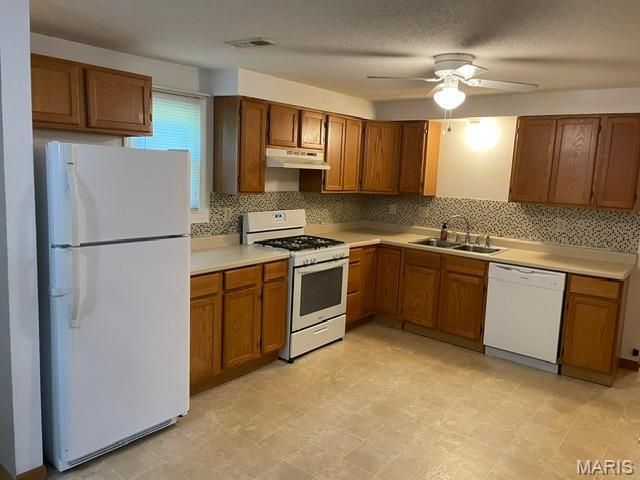 49 N Lincoln Avenue, Cottage Hills, IL 62018