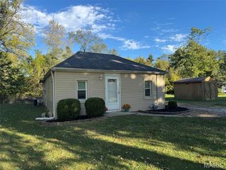 49 N Lincoln Avenue, Cottage Hills, IL 62018