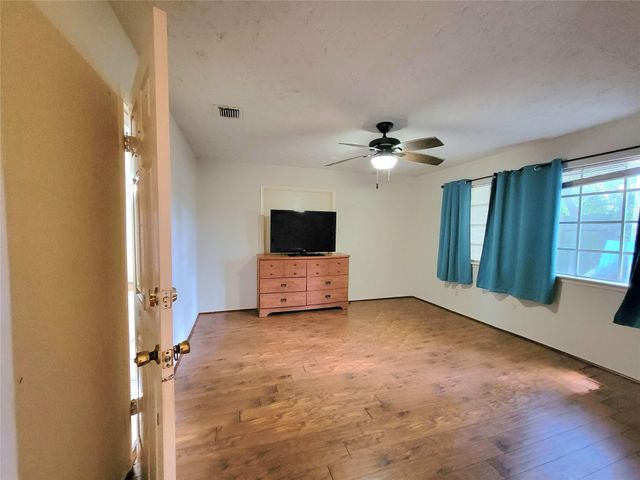 13007 Bacard Lane, Houston, TX 77099
