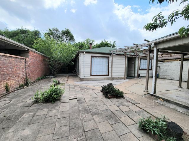 13007 Bacard Lane, Houston, TX 77099