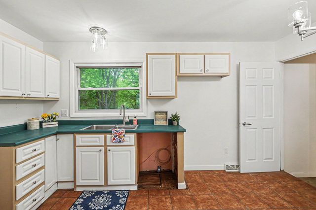 168 Homecrest Road, Battle Creek, MI 49037