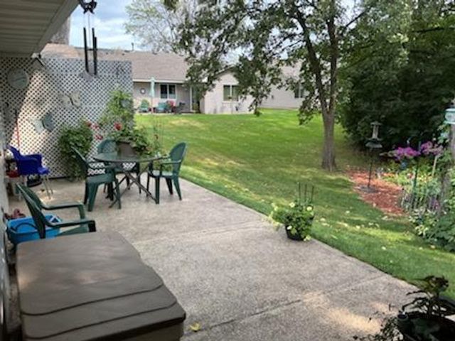 10577 Sycamore Street NW, Coon Rapids, MN 55433