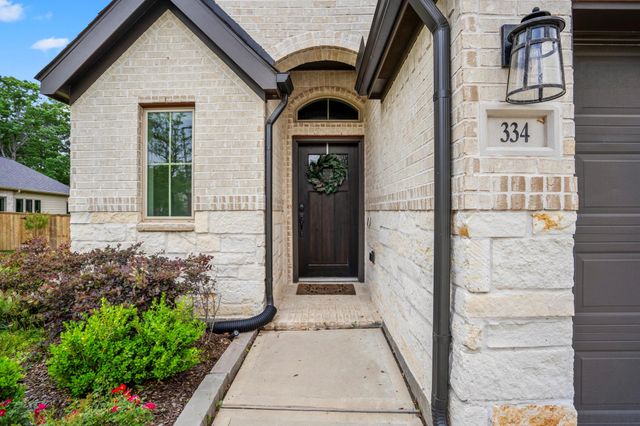 334 Topper Pines Drive, Montgomery, TX 77316