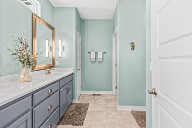 23 LILAC Circle, Council Bluffs, IA 51503