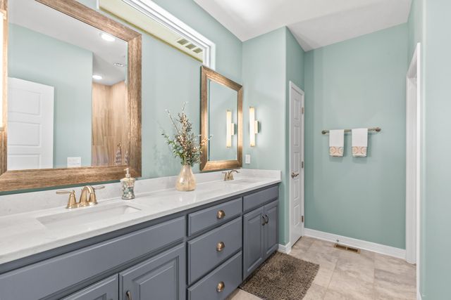 23 LILAC Circle, Council Bluffs, IA 51503