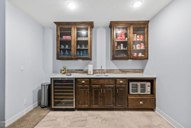 23 LILAC Circle, Council Bluffs, IA 51503