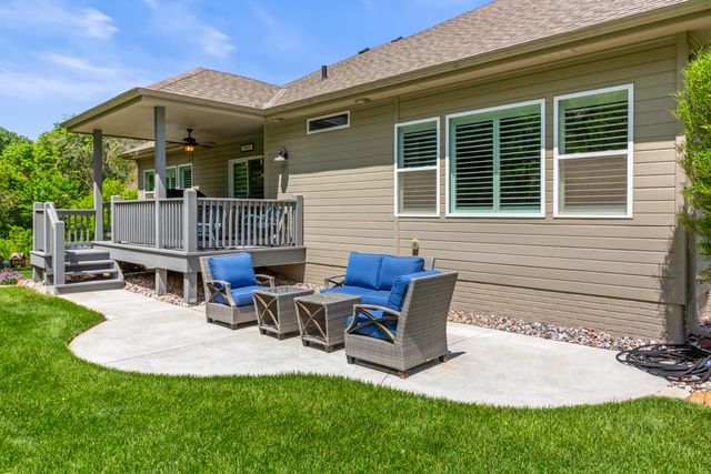 23 LILAC Circle, Council Bluffs, IA 51503