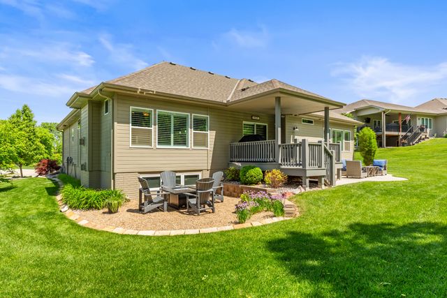 23 LILAC Circle, Council Bluffs, IA 51503