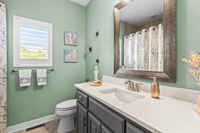 23 LILAC Circle, Council Bluffs, IA 51503