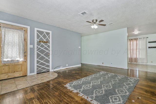 2235 N Nelson Street, Pampa, TX 79065