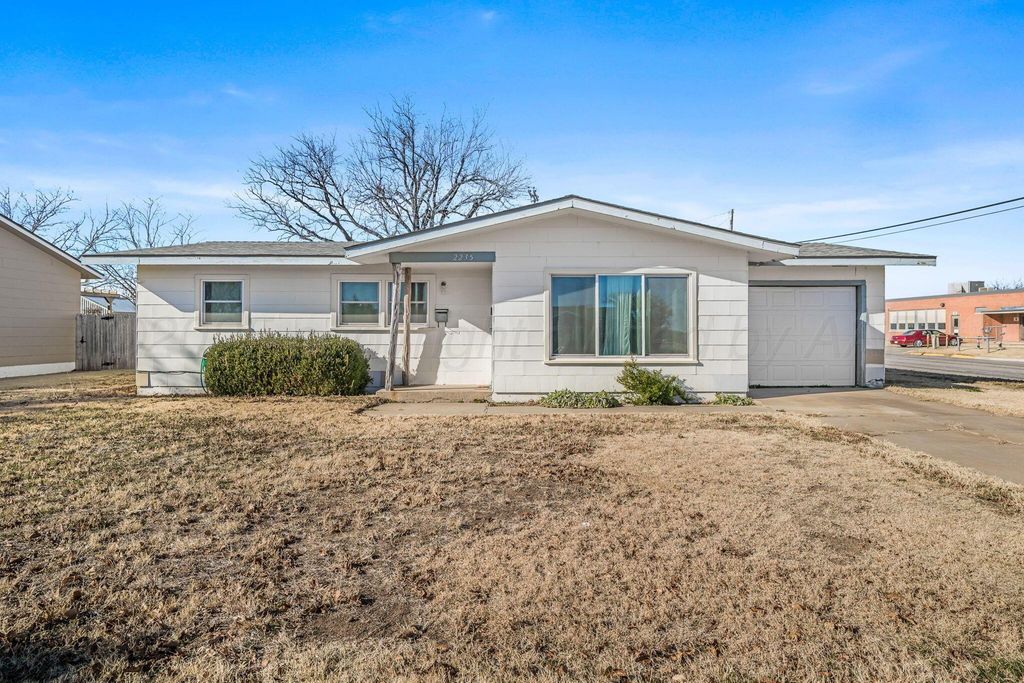 2235 N Nelson Street, Pampa, TX 79065
