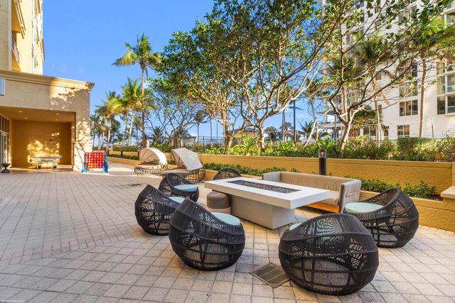 3800 N Ocean Drive 1450, Singer Island, FL 33404