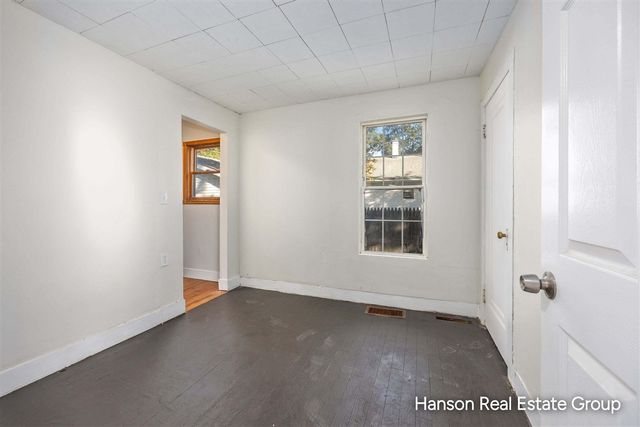 1413 Kingsley Street, Muskegon, MI 49442