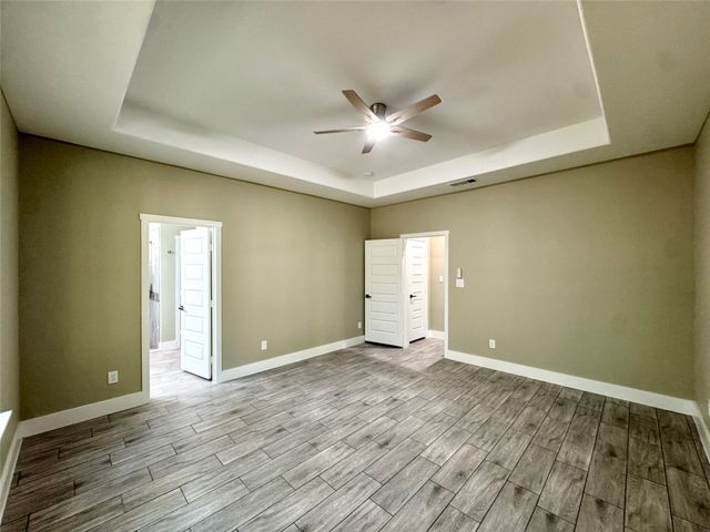 1093 Oak Ridge Drive, Oak Ridge, TX 75160