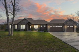 2437 Emory Creek Boulevard, Branson, MO 65616