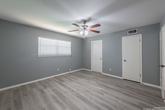 423 E DEWEY PL HOUSE, San Antonio, TX 78212