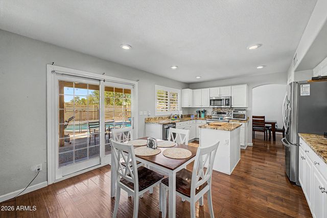 8552 W PURDUE Avenue, Peoria, AZ 85345