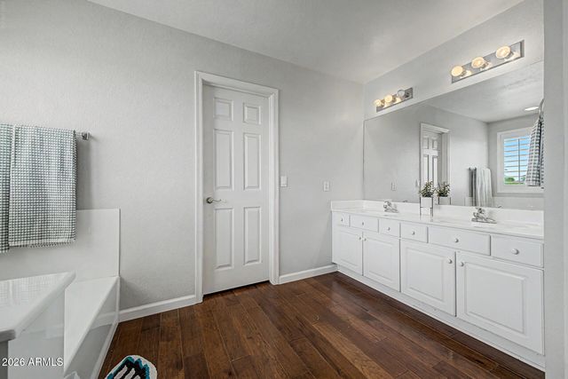 8552 W PURDUE Avenue, Peoria, AZ 85345