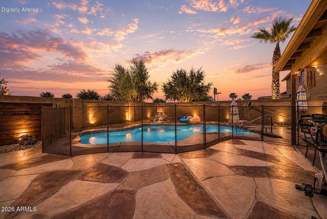 8552 W PURDUE Avenue, Peoria, AZ 85345