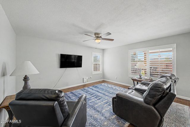 8552 W PURDUE Avenue, Peoria, AZ 85345
