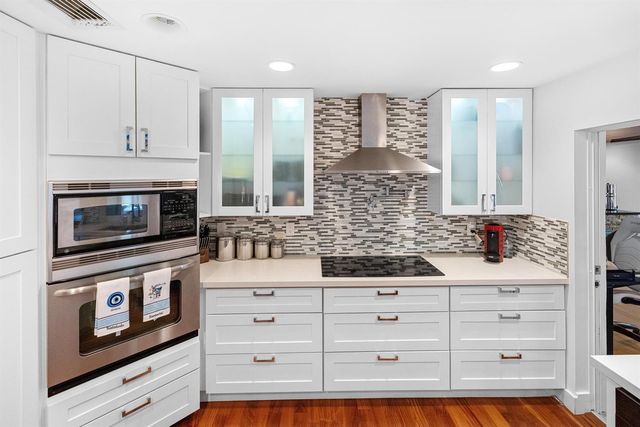 5041 NE 24th Avenue, Lighthouse Point, FL 33064