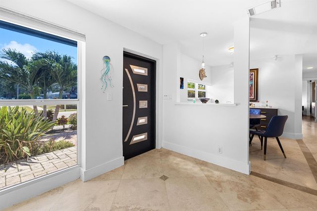 5041 NE 24th Avenue, Lighthouse Point, FL 33064