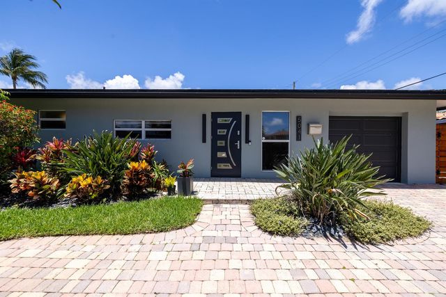 5041 NE 24th Avenue, Lighthouse Point, FL 33064