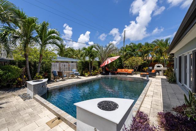5041 NE 24th Avenue, Lighthouse Point, FL 33064