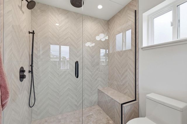 2133 Santa Cruz Avenue, Santa Clara, CA 95051