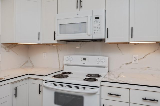 1416 S Palm Boulevard, Niceville, FL 32578