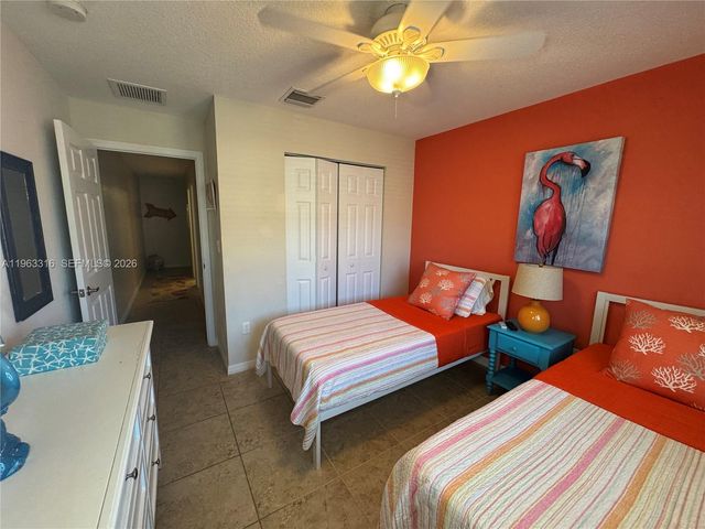 2333 SE 5th St, Pompano Beach, FL 33062