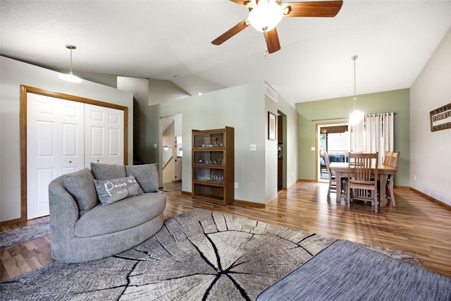 1773 Parkway Dr, Coralville, IA 52241