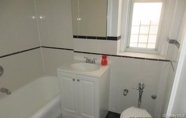 2081 Cruger Avenue 4 O, Bronx, NY 10462