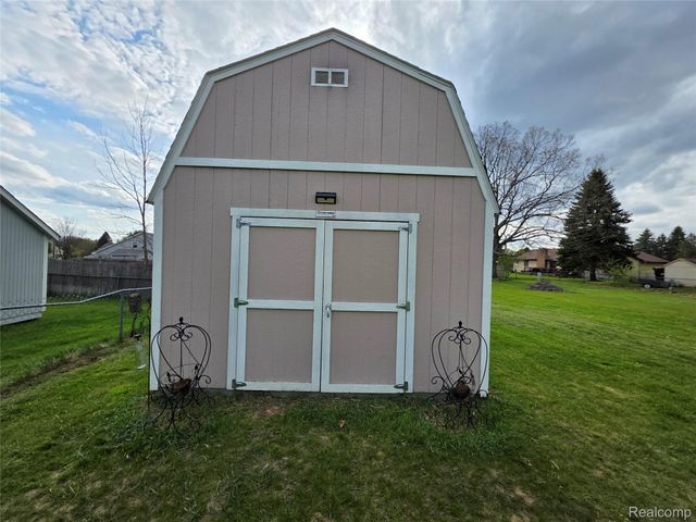 3435 Rockledge Lane, Mayfield Township, MI 48446