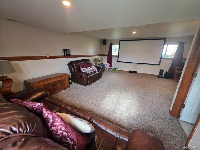 3435 Rockledge Lane, Mayfield Township, MI 48446