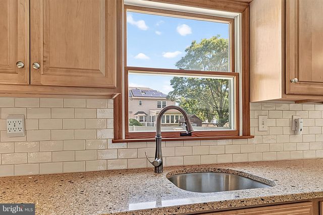 20 NASSAU DR, Lawrenceville, NJ 08648