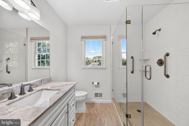 20 NASSAU DR, Lawrenceville, NJ 08648