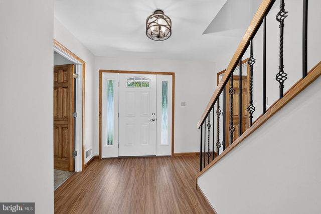20 NASSAU DR, Lawrenceville, NJ 08648