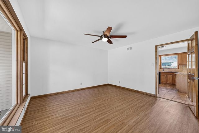 20 NASSAU DR, Lawrenceville, NJ 08648