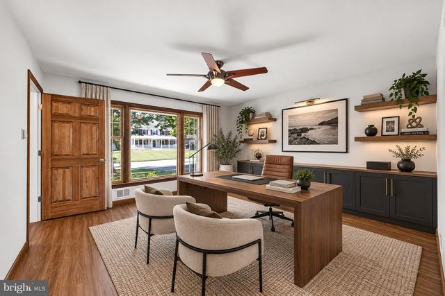 20 NASSAU DR, Lawrenceville, NJ 08648