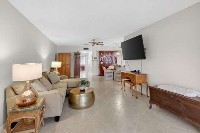 14579 Canalview Drive B, Delray Beach, FL 33484