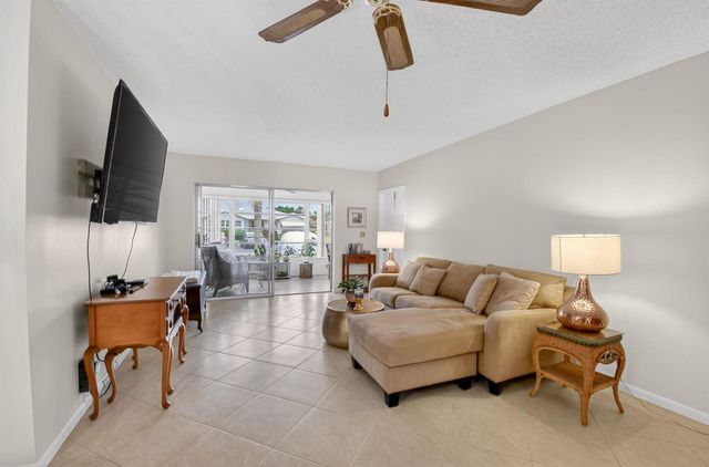 14579 Canalview Drive B, Delray Beach, FL 33484