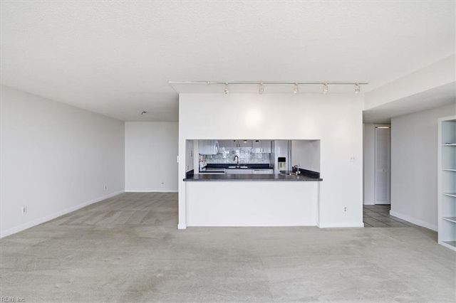 3288 Page Ave Apt P2, Virginia Beach, VA 23451